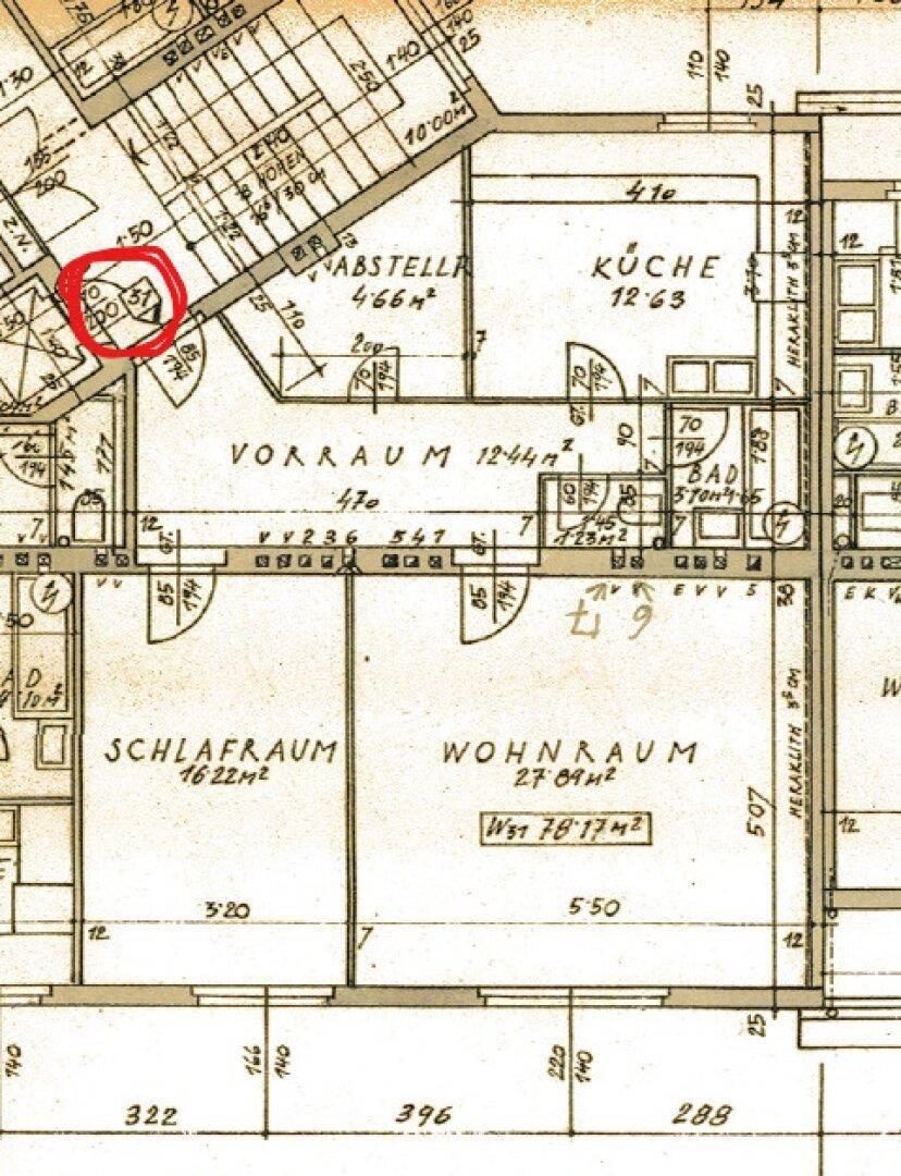 Detaillierter Grundriss mit Schlafzimmer, Wohnraum, Küche, Bad, WC und Abstellraum.