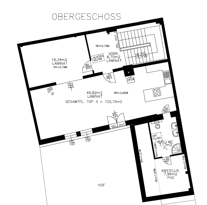 Grundriss des Obergeschosses mit Wohnbereich, Küche, Bad und Abstellraum.