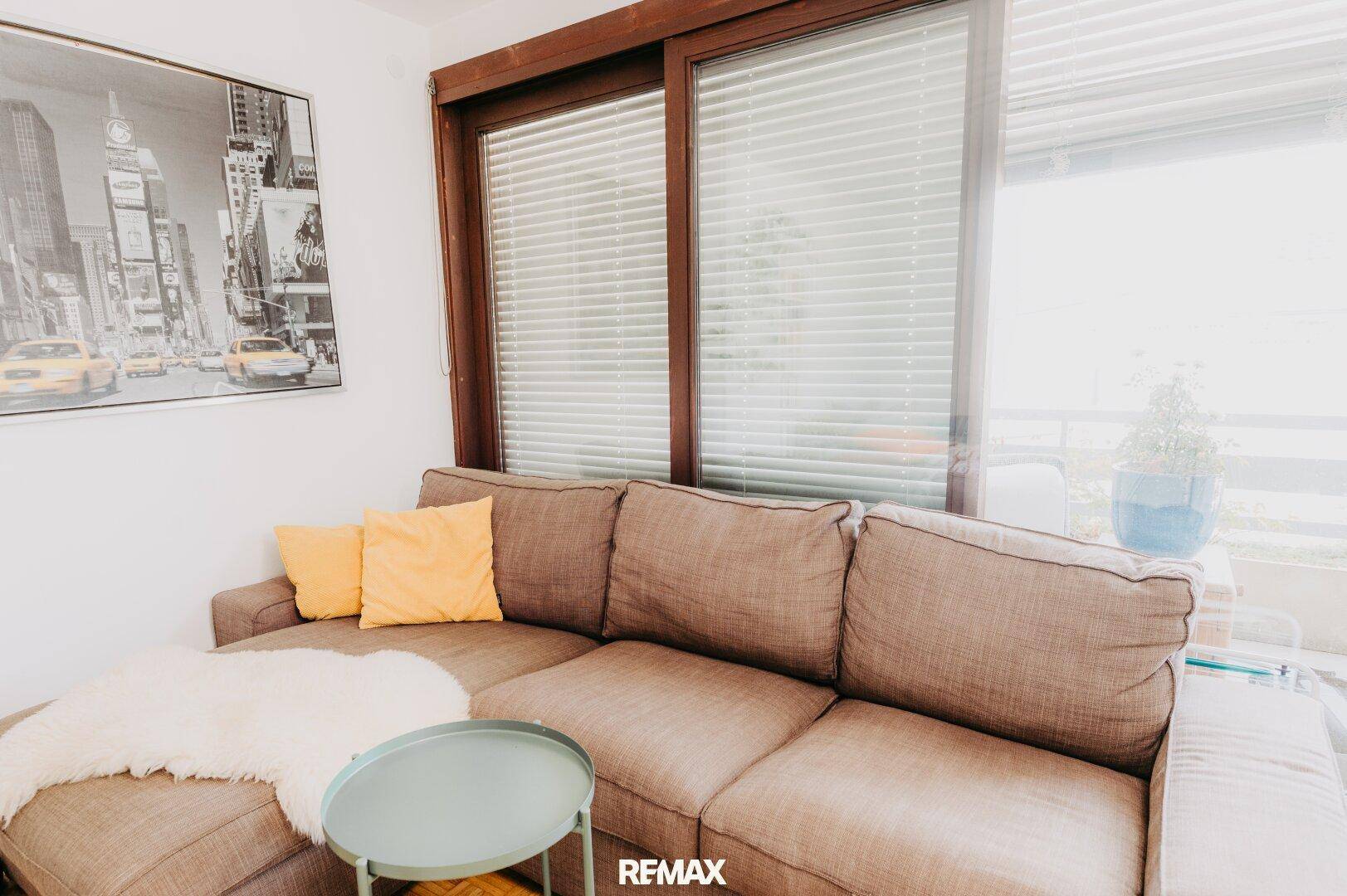 Couch Schiebetür zur Loggia