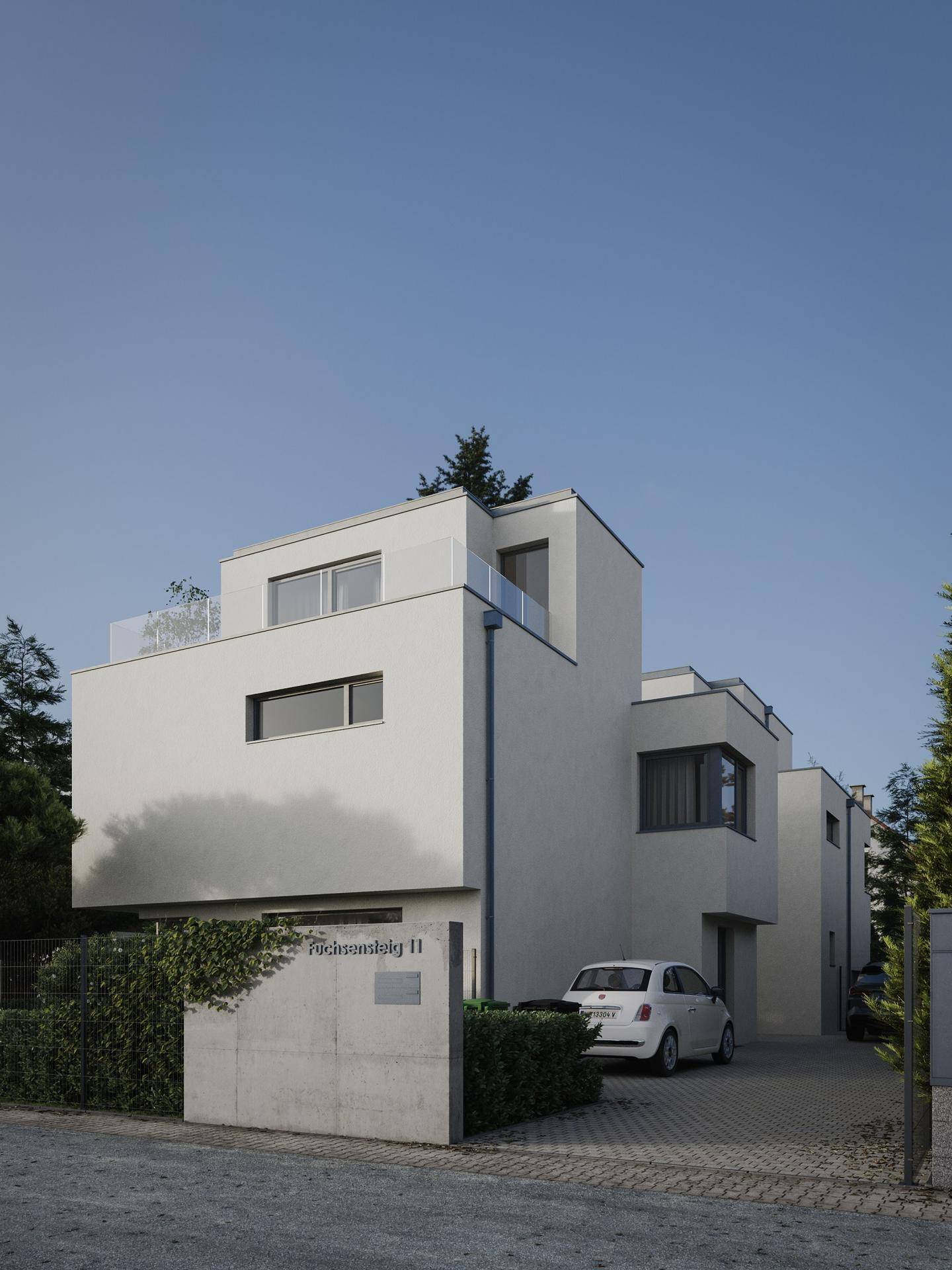Moderne Stadtvilla mit Einfahrt, Parkplatz und minimalistischer Architektur von der Straßenseite.