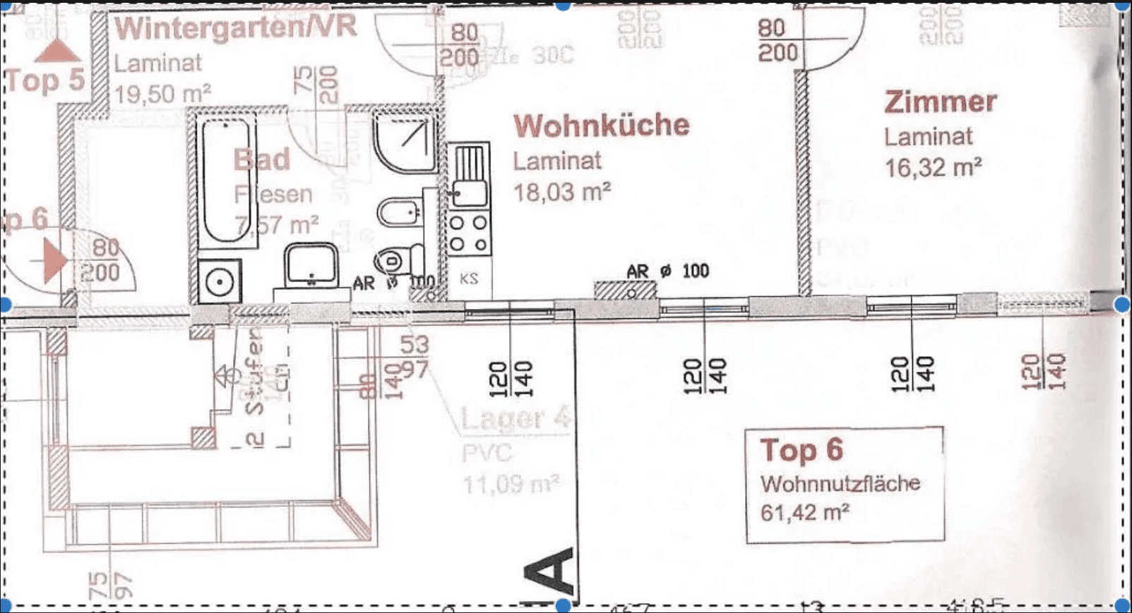 Grundriss einer Wohnung mit Wohnküche, Zimmer, Bad, Wintergarten und Lagerraum.