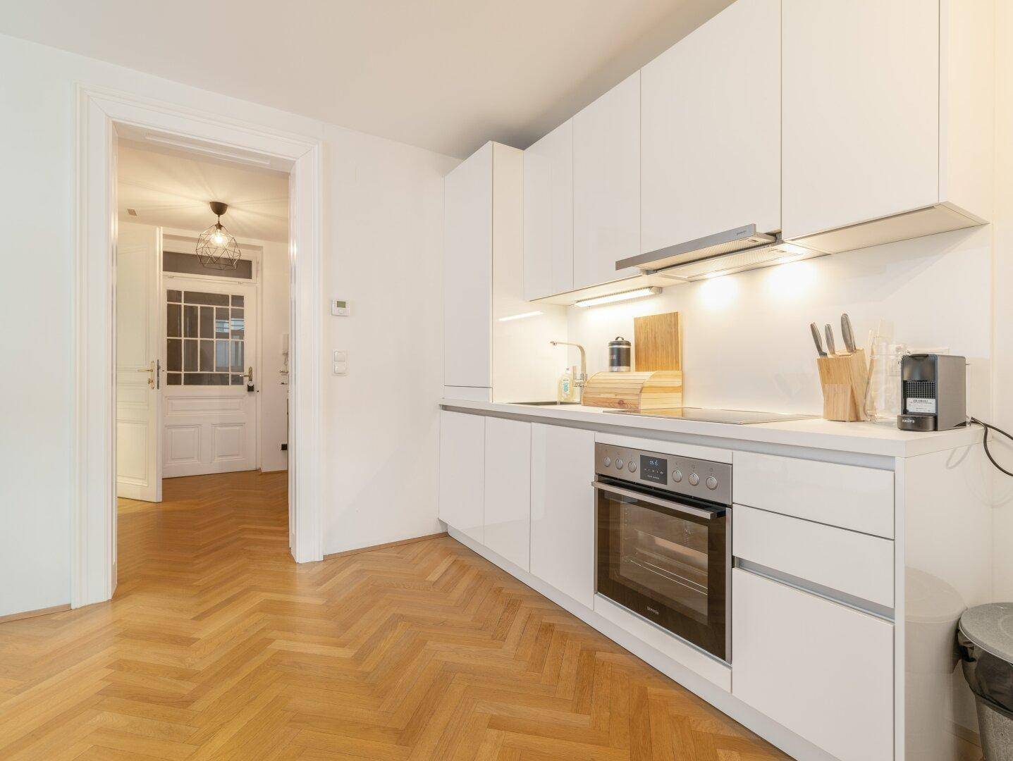 Stilvolles Wohnen in Wien: Generalsanierte Wohnung mit hochwertiger Ausstattung und Möblierung - Airbnb Nutzung möglich! - Ansicht 5