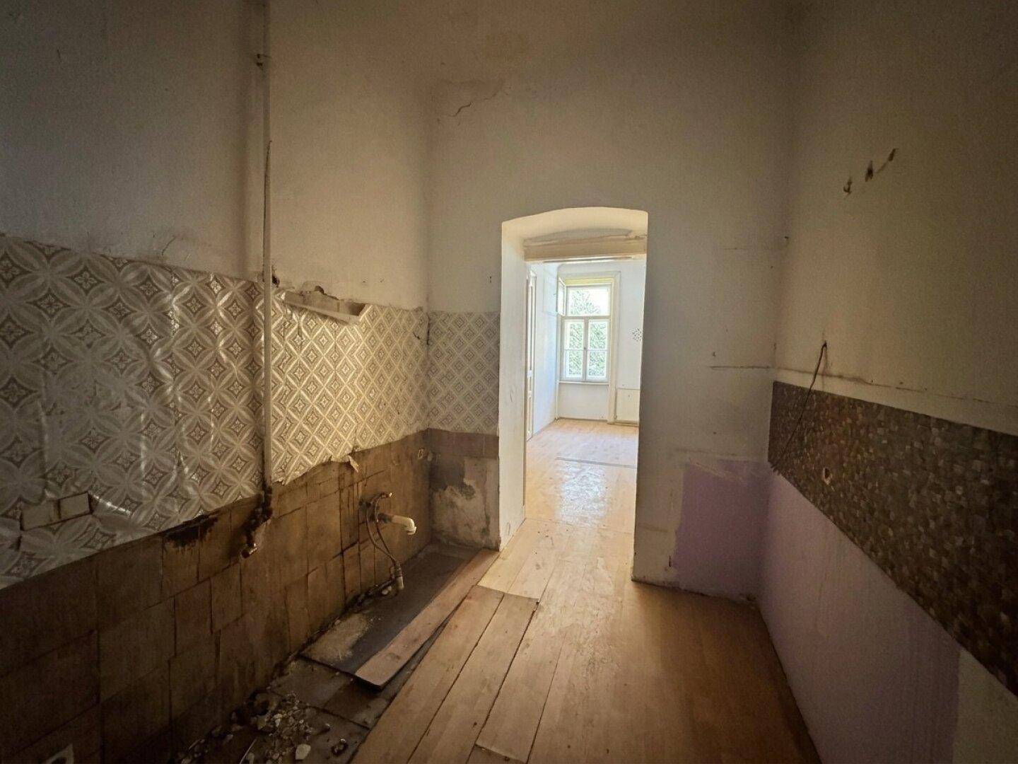 Helle 2,5-Zimmer-Wohnung in 1120 Wien – sanierungsbedürftig, Top Lage, AirBNB Möglichkeit! – pohled 3