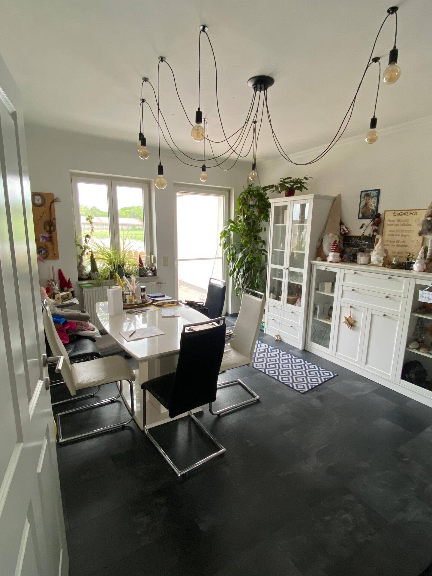 Einfamilienhaus mit Pool, großem Garten &amp; modernisierter Technik | Nähe Wien - Mehr
