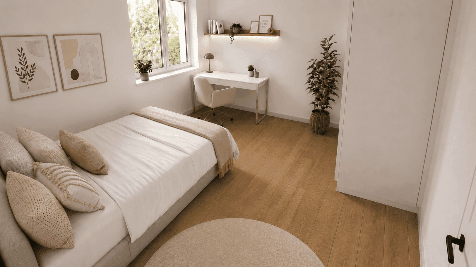 Helles Schlafzimmer mit Einzelbett, Schreibtisch und Fenster mit Blick ins Grüne.