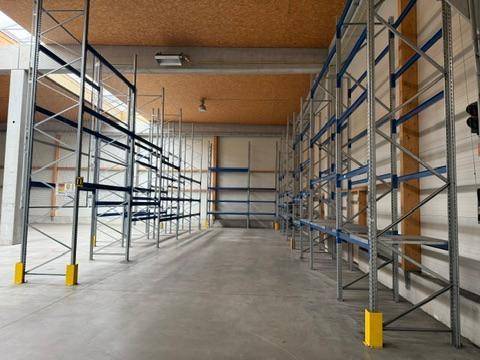 Modernisierte Industrielagerhalle mit Büro an A2 - Ansicht 3