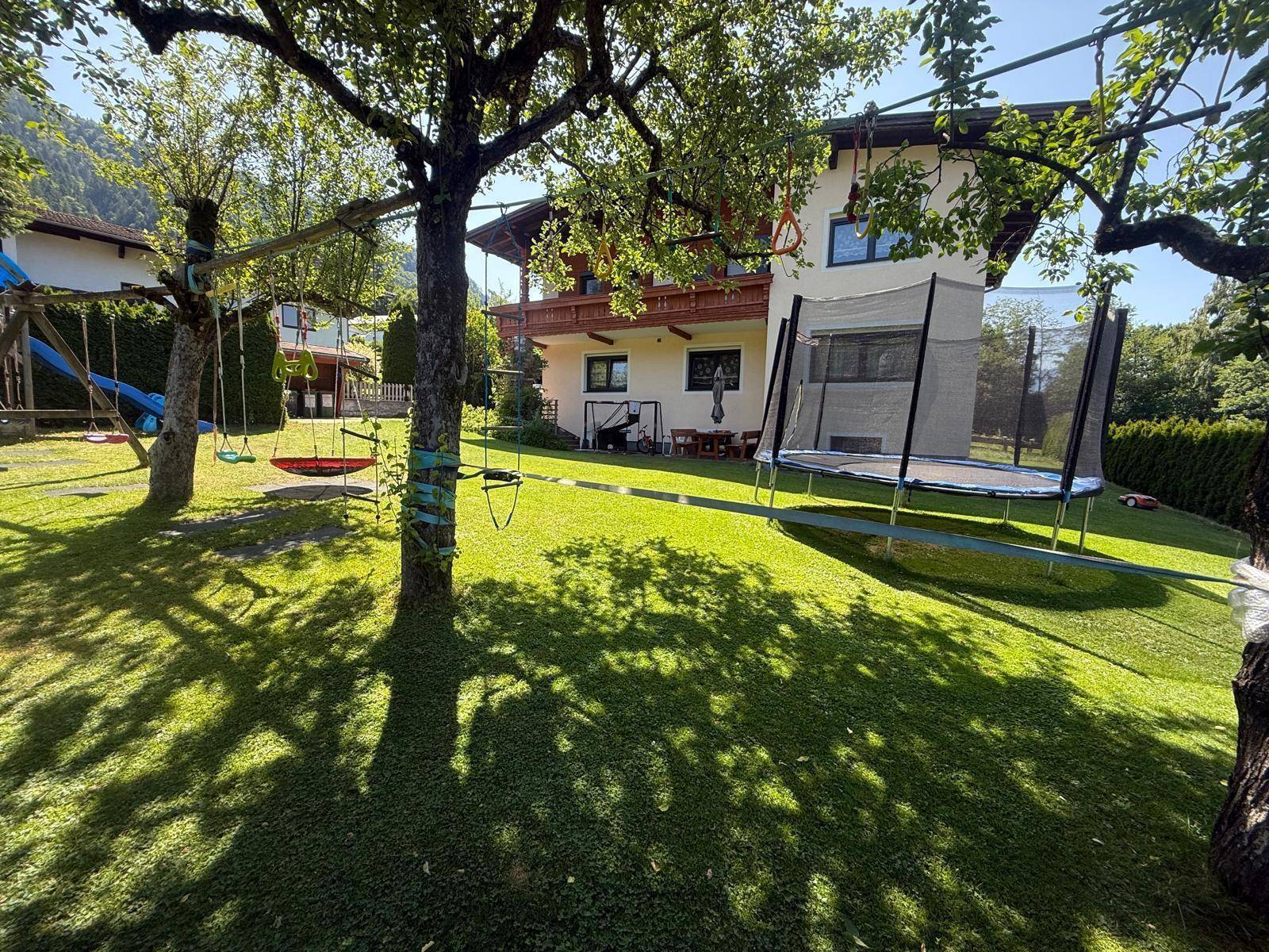 Traumhaus in ruhiger Lage mit Garten, Terrasse &amp; Kamin - Ansicht 5