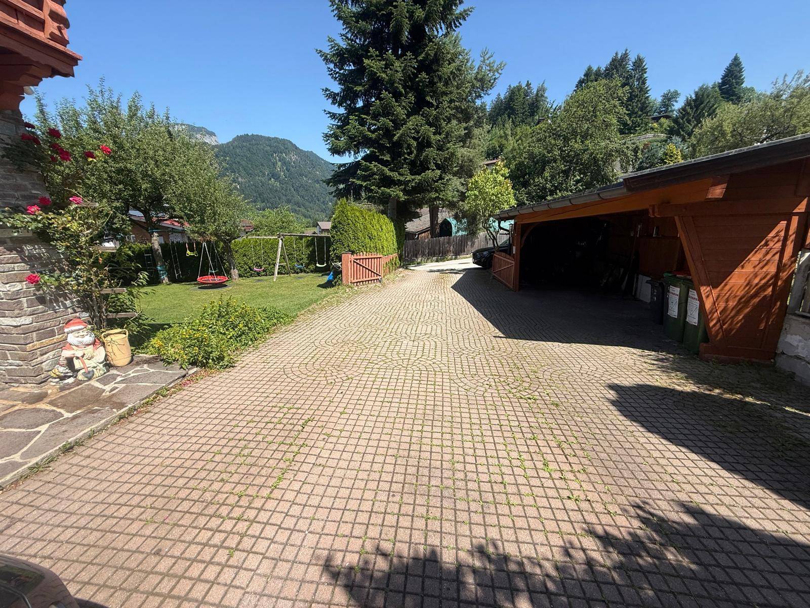 Traumhaus in ruhiger Lage mit Garten, Terrasse &amp; Kamin - Ansicht 3