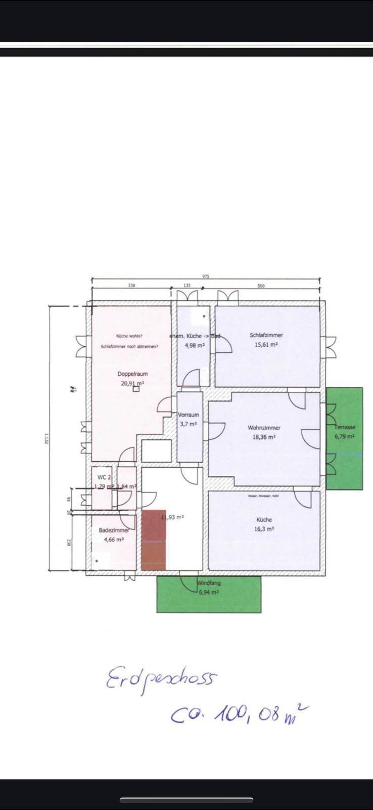 Grundriss des Erdgeschosses mit einer Fläche von ca. 100,08 m² und Balkon.