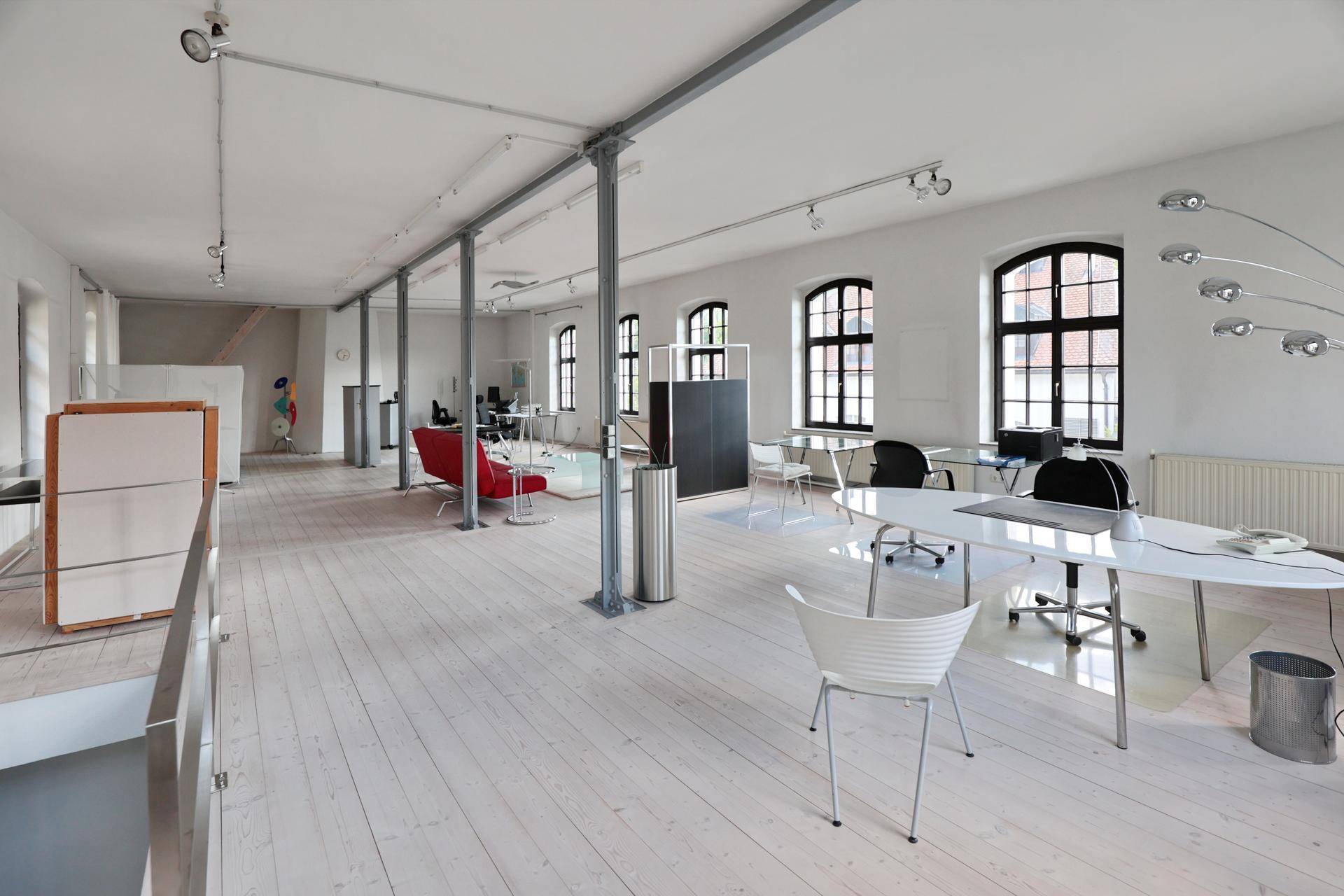 Einzigartiges, vollrenoviertes, möbliertes Büro 372 m² in Steyr - Ansicht 3