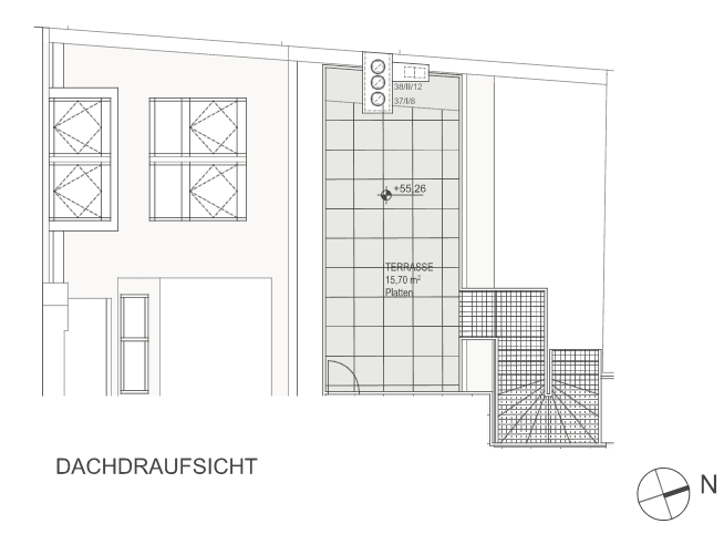 Dachaufsicht mit großer Terrasse und mehreren Dachfenstern, die die Außenbereiche zeigt.