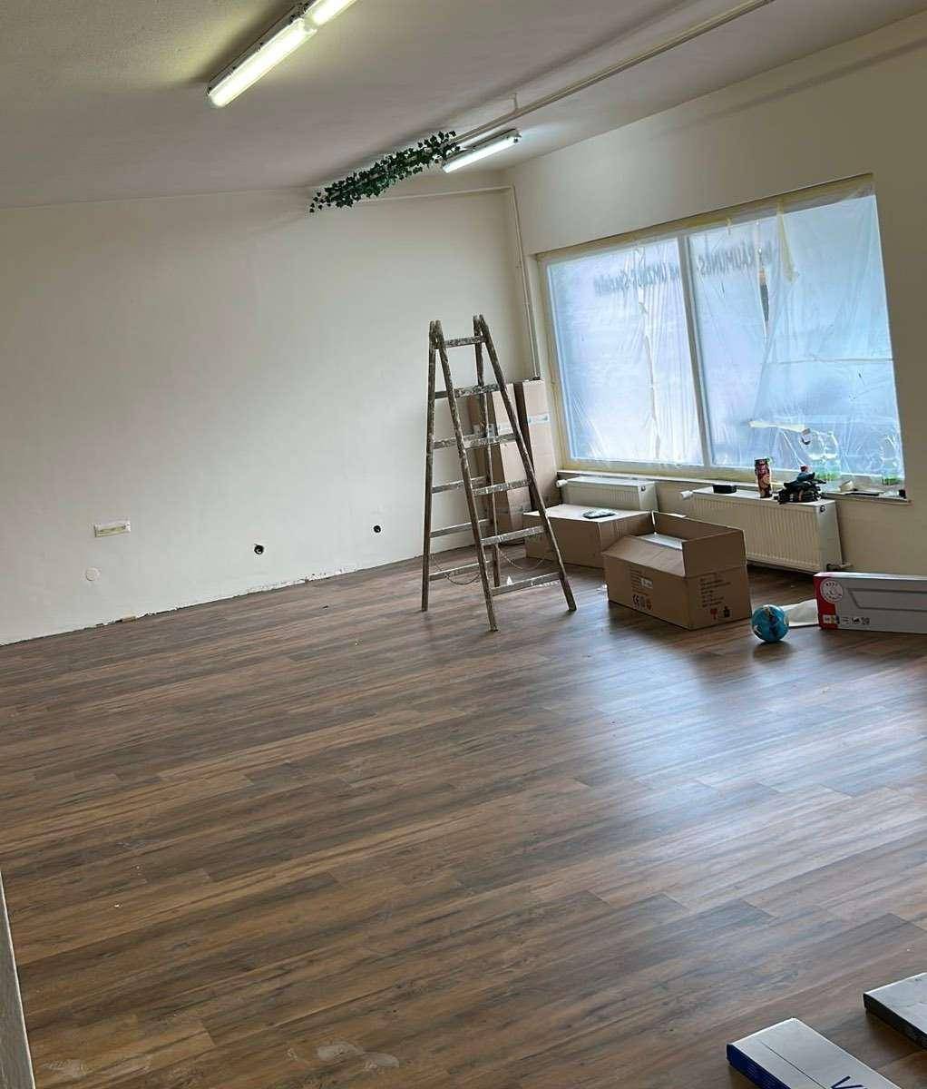 Geschäftsfläche zu vermieten – ca. 106 m² direkt bei der Bahnstation - Ansicht 3