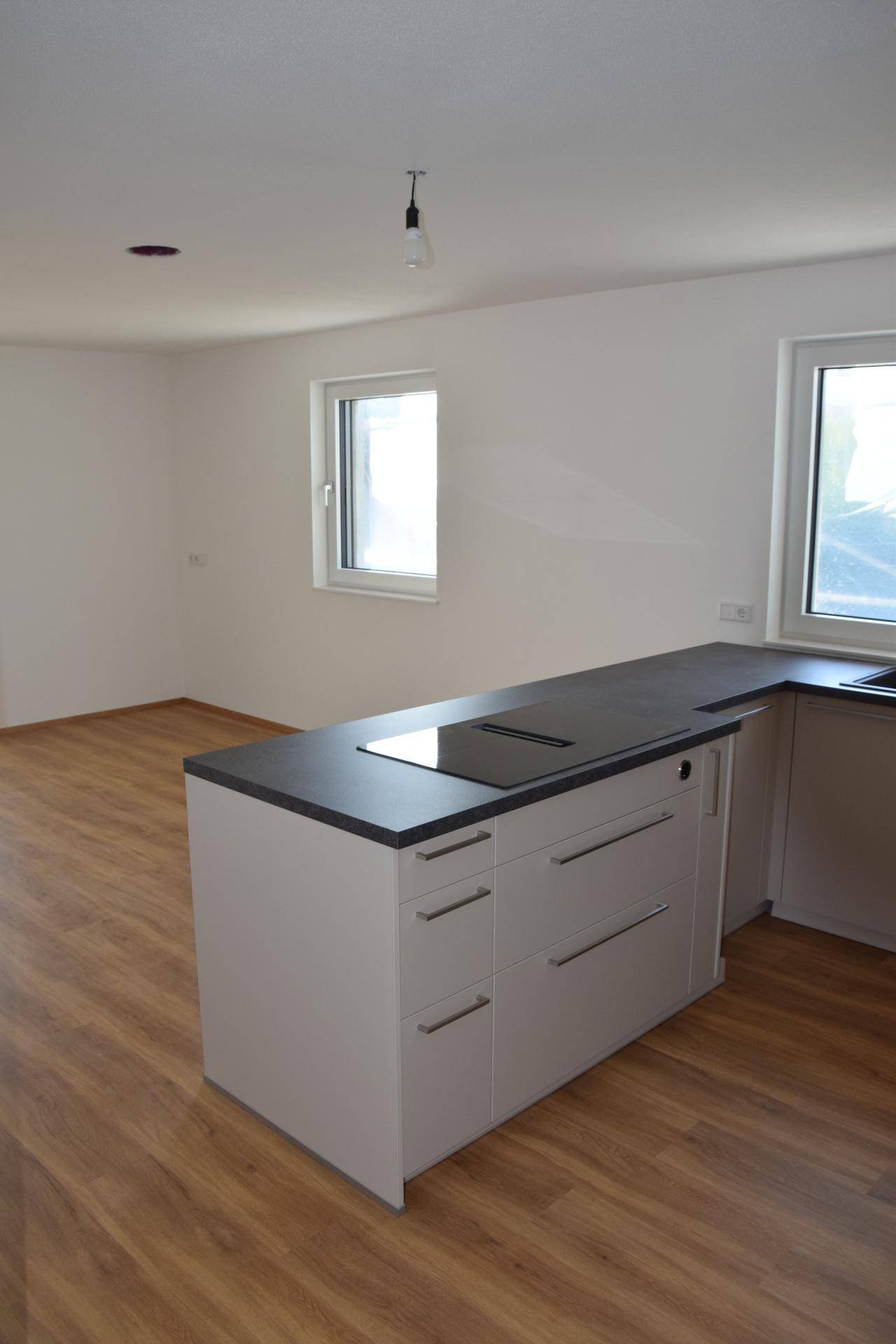 Neubau-OG Wohnung Bergheim: Erstbezug mit Lift &amp; Top-Anbindung - Ansicht 4