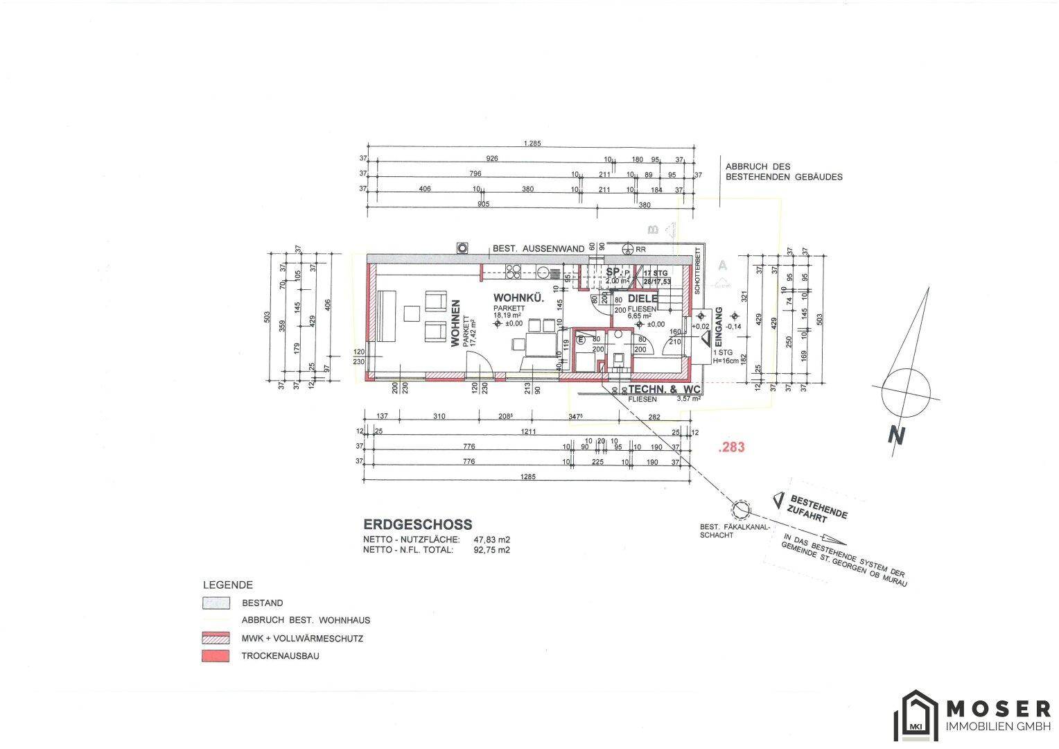 Grundriss des Erdgeschosses mit offener Wohnküche, Wohnbereich und Bad/WC.