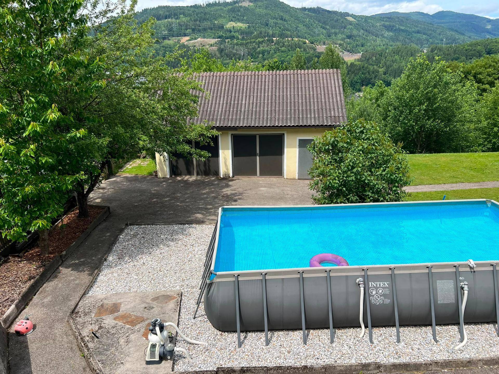 Modernisiertes Einfamilienhaus mit Pool in einzigartiger Naturlage - Ansicht 3