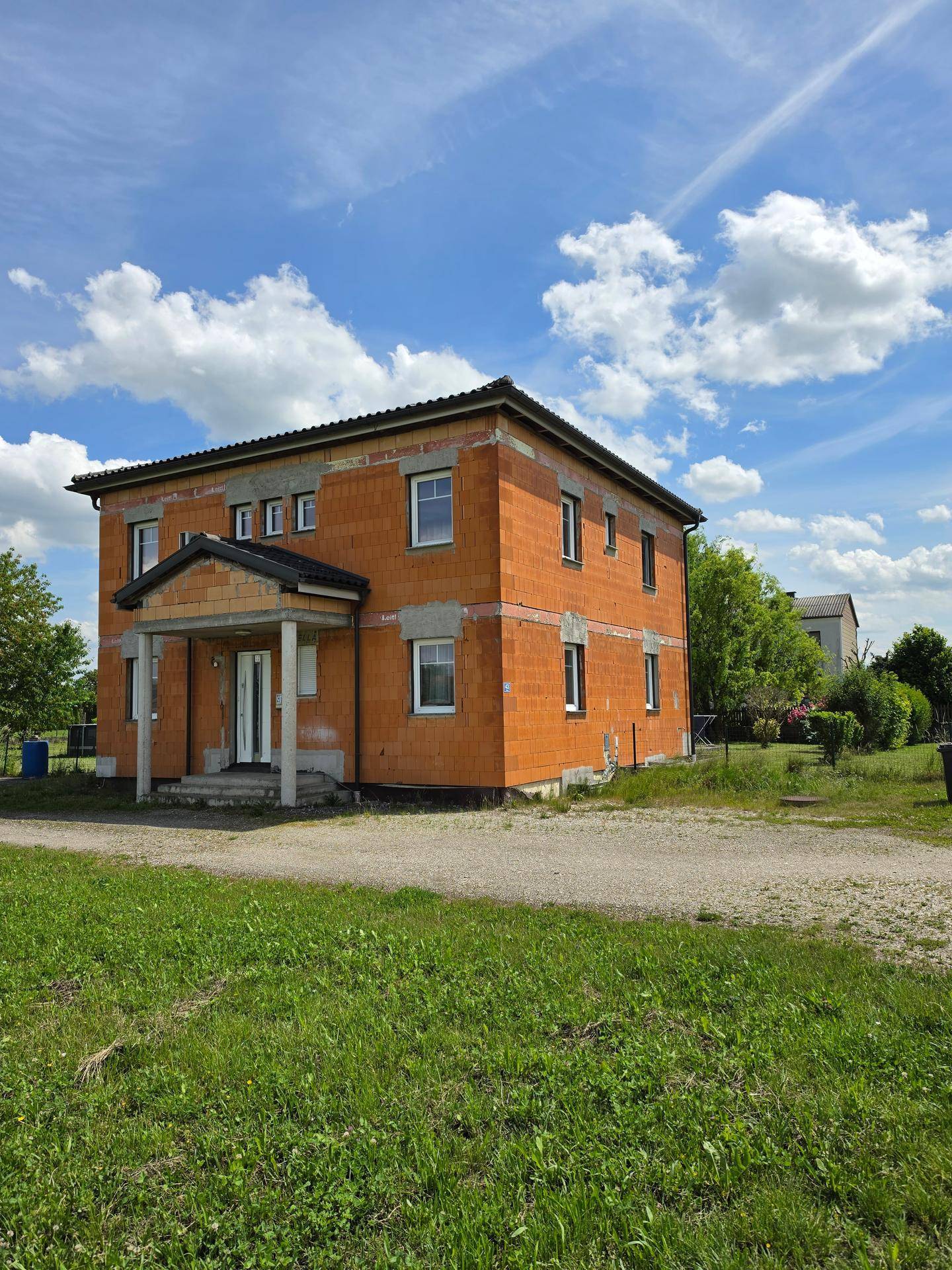 Niedrigstenergie,-Einfamilienhaus 167 m² , Grundfläche ca. 1300 m² in 4303 - Widok 3
