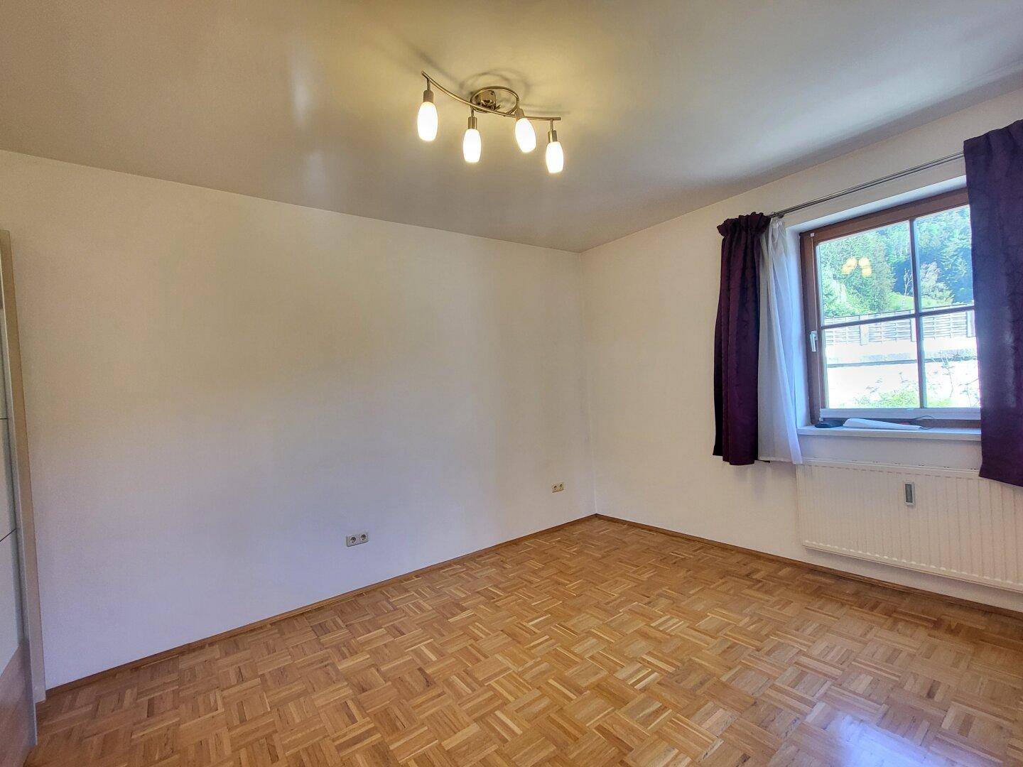 Traumhafte Balkonwohnung am Fuße des Schlossberges – Provisionsfrei! - Ansicht 6