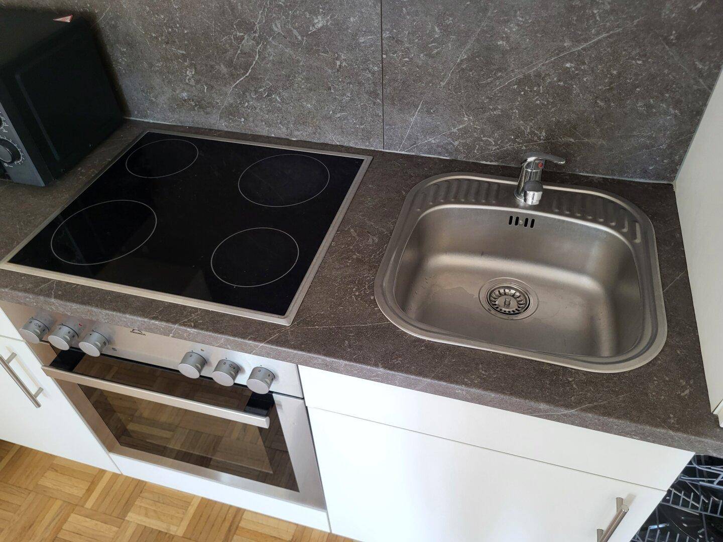 Studentenhit modern mit Balkon in guter Wohnlage - Więcej