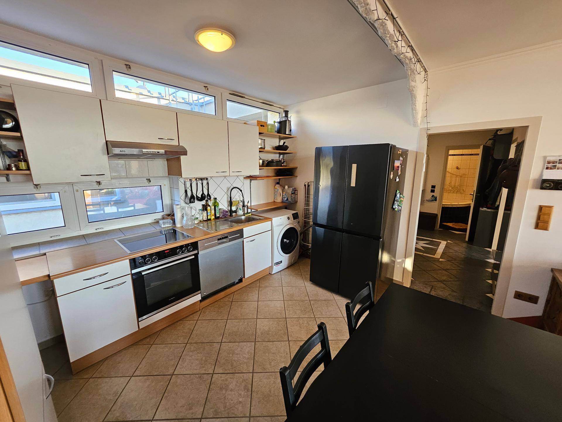 Provisionsfrei, 60m², Parkplatz, zentrale Lage - Mehr