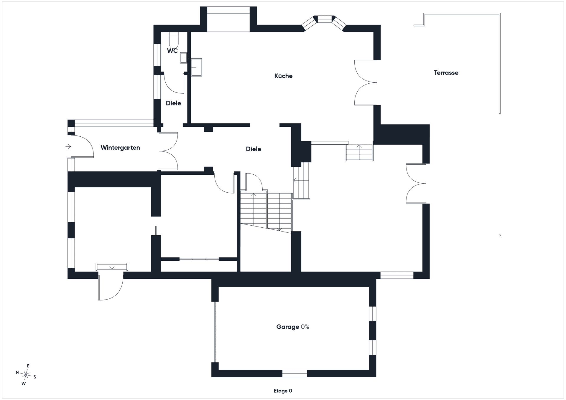 Grundriss des Erdgeschosses mit Wintergarten, Küche, Terrasse und integrierter Garage.