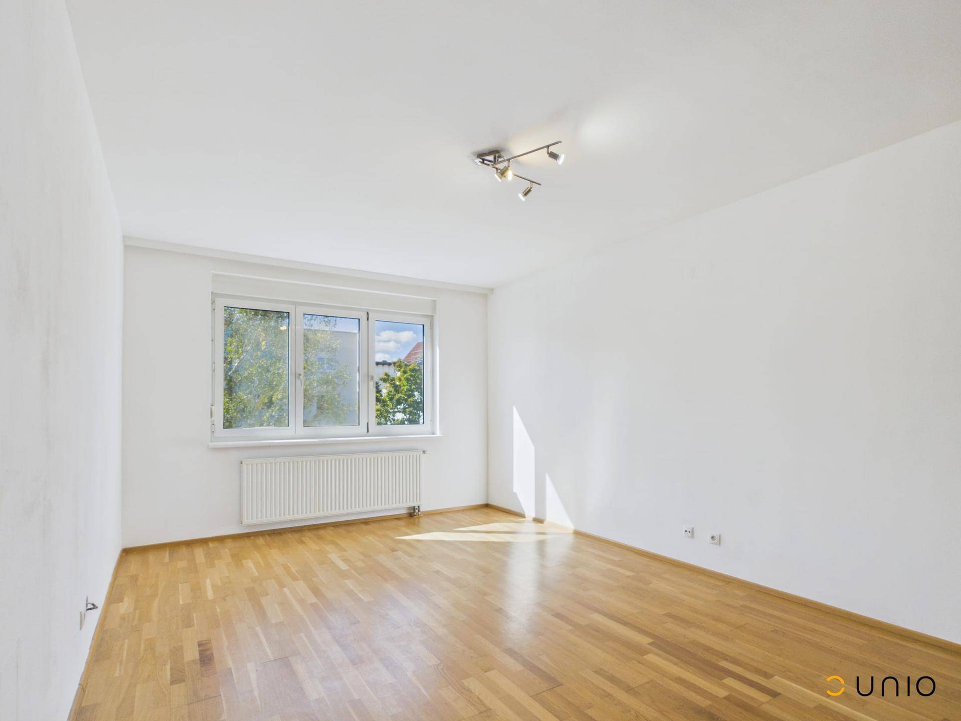 2_Wohnzimmer.jpg