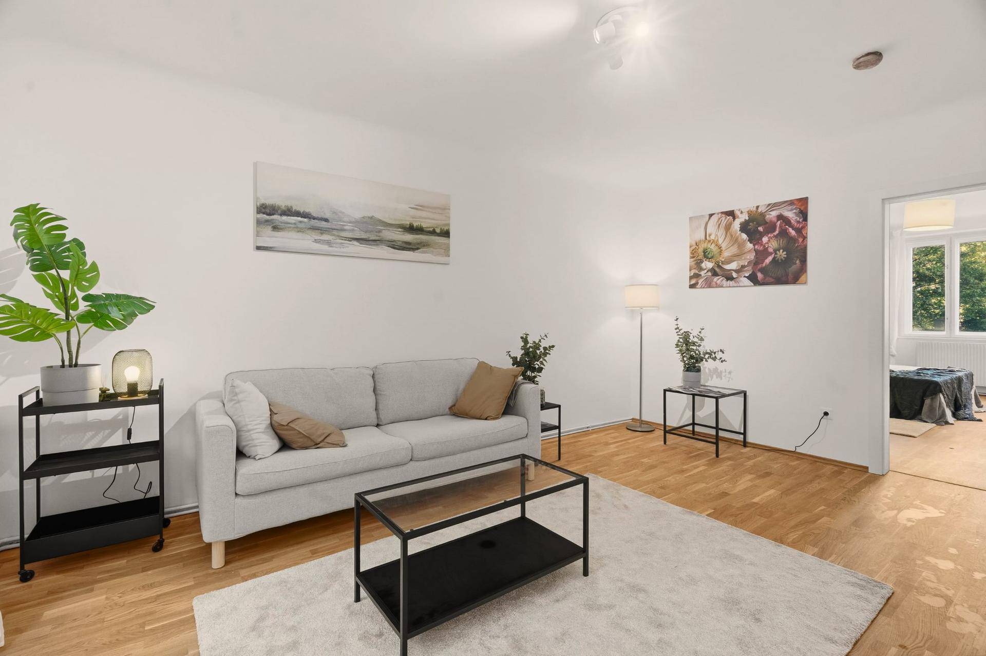 Wohnzimmer_Farbton_angepasst_1.jpg