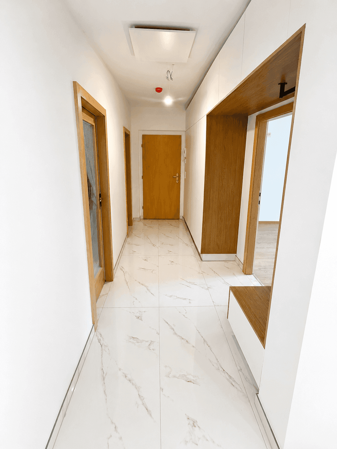 Sanierte 3.5-Zimmer Wohnung in Völs mit Top Lage - Ansicht 2