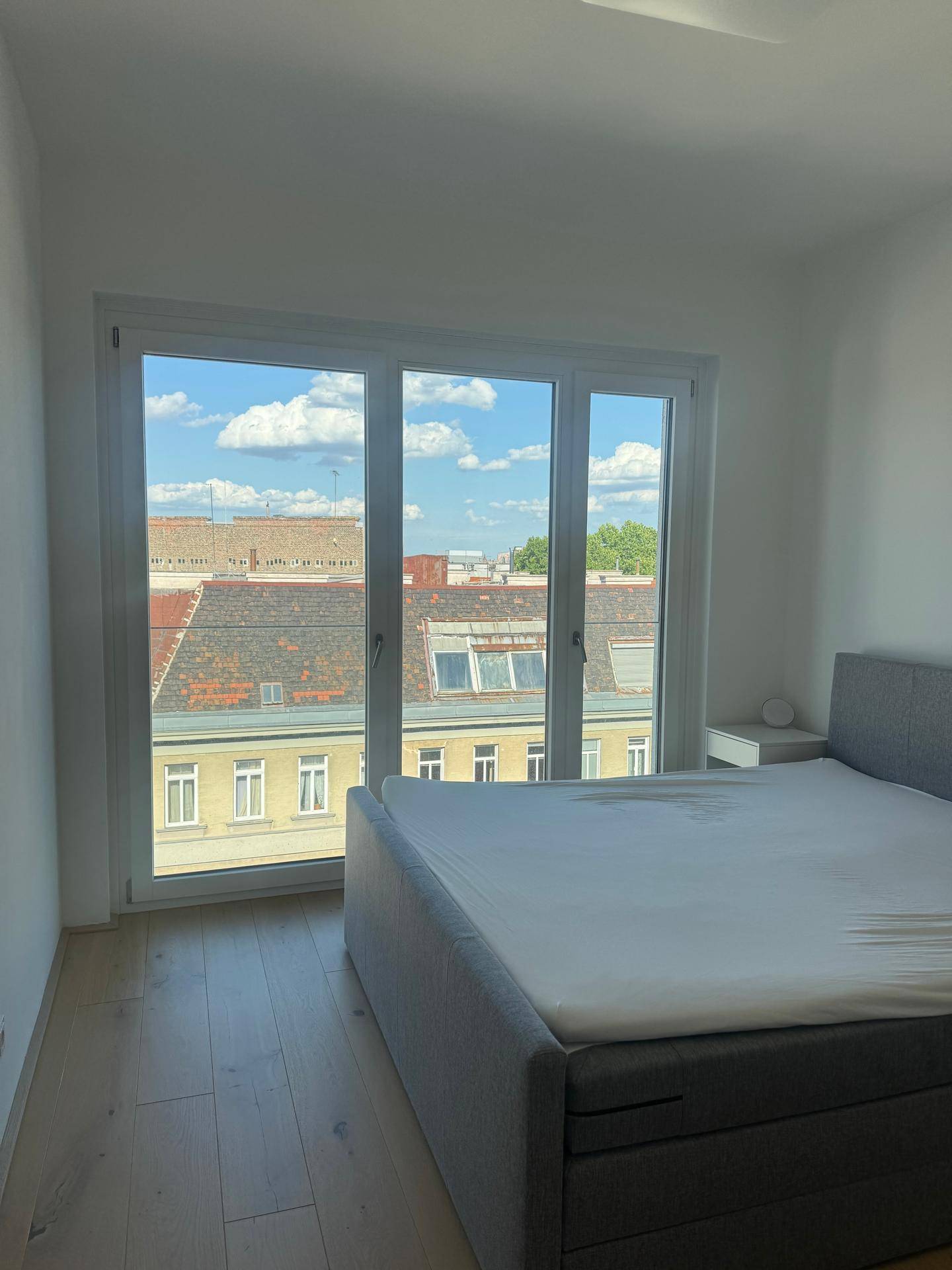 Nachmieter gesucht – Moderne 3-Zimmer-Wohnung mit großer Dachterrasse im 9. Bezirk - Ansicht 2