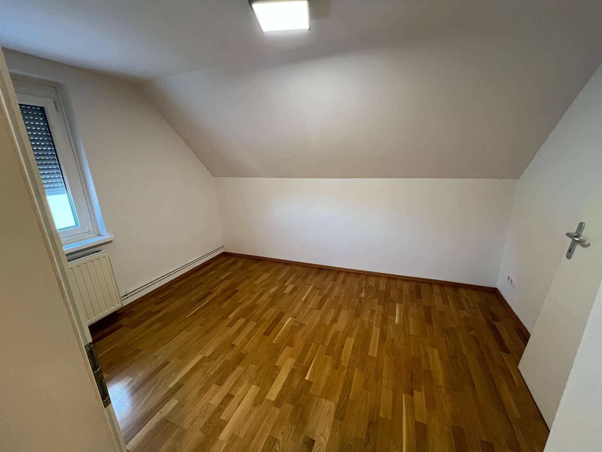 Dachgeschoßwohnung in Pölfing Brunn - Ansicht 6