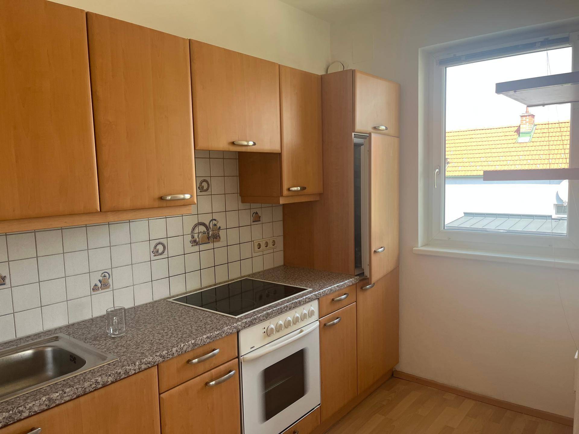 Sofort verfügbare 2-Zimmer-Wohnung mit Balkon und Carport in Wiener Neustadt - Ansicht 4