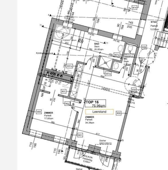 Detaillierter Grundriss einer Wohnung mit mehreren Zimmern, Balkon und Bad.