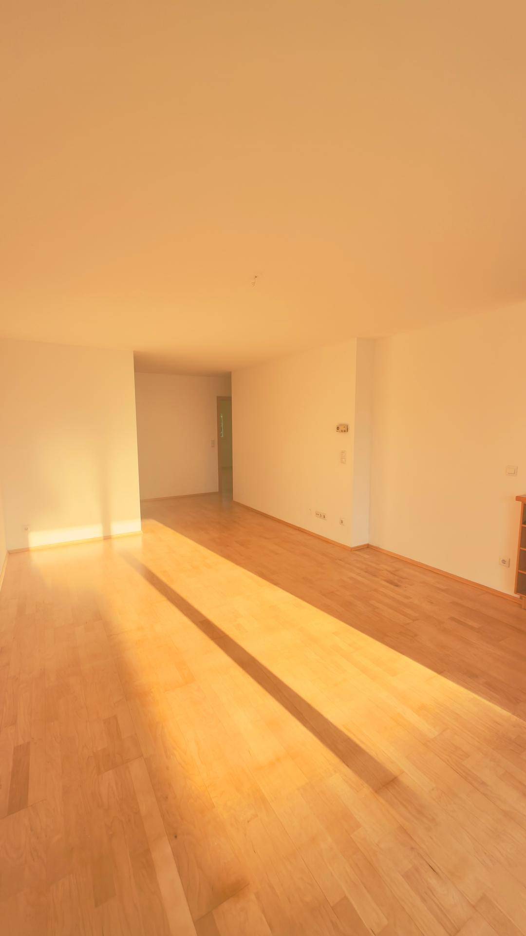 Sonnige 4-Zimmer-Wohnung mit großer Terrasse &amp;Tiefgaragenplatz inkl. Betriebskosten in Salzburg- Alt Liefering - Ansicht 6