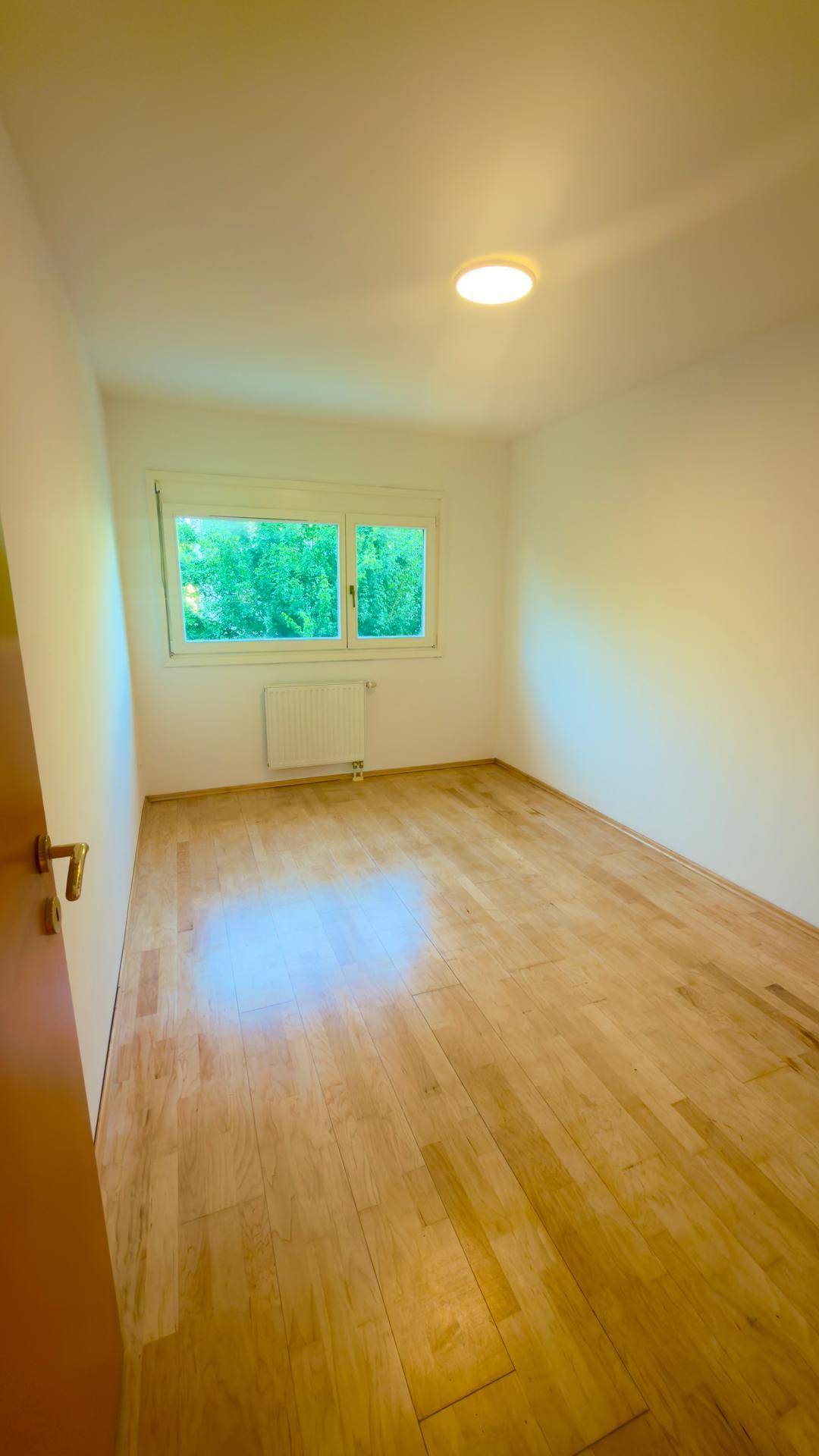 Sonnige 4-Zimmer-Wohnung mit großer Terrasse &amp;Tiefgaragenplatz inkl. Betriebskosten in Salzburg- Alt Liefering - Ansicht 4