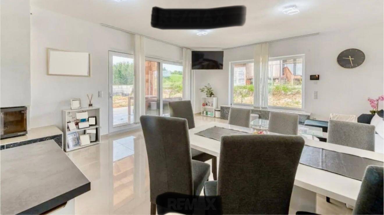 Bungalow im Mischbaugebiet ( Gewerblich + Wohnen ) Privatverkauf - Więcej