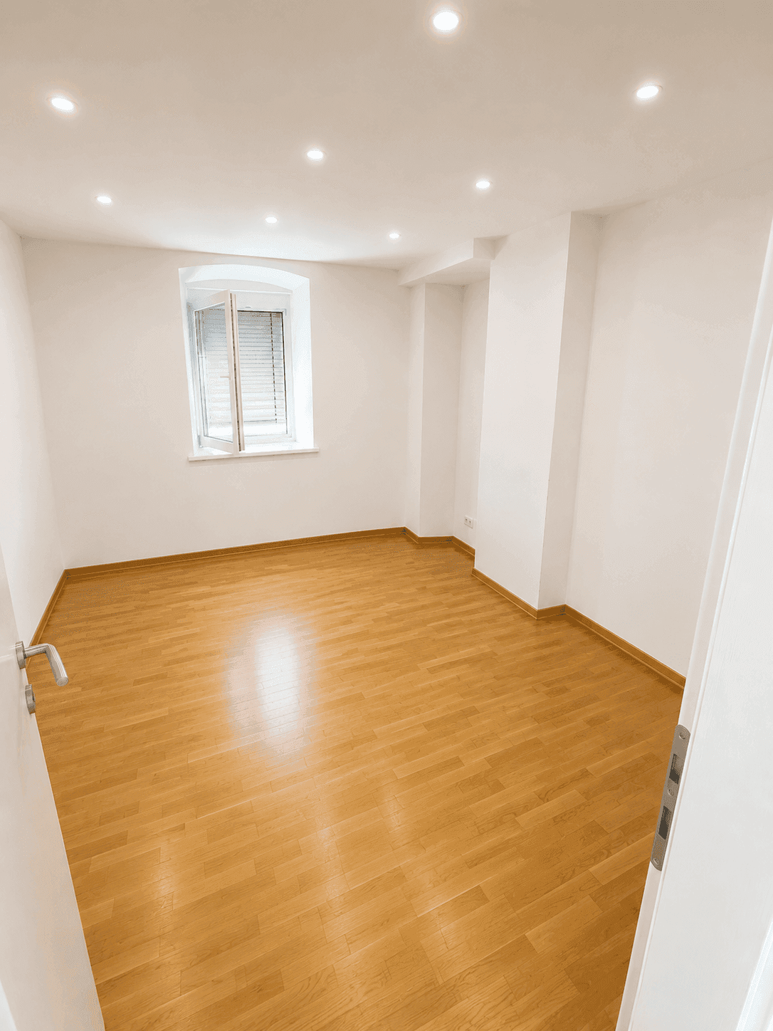Schöne 3-Zimmer-Gartenwohnung in zentraler und ruhiger Lage in Wattens - Ansicht 3
