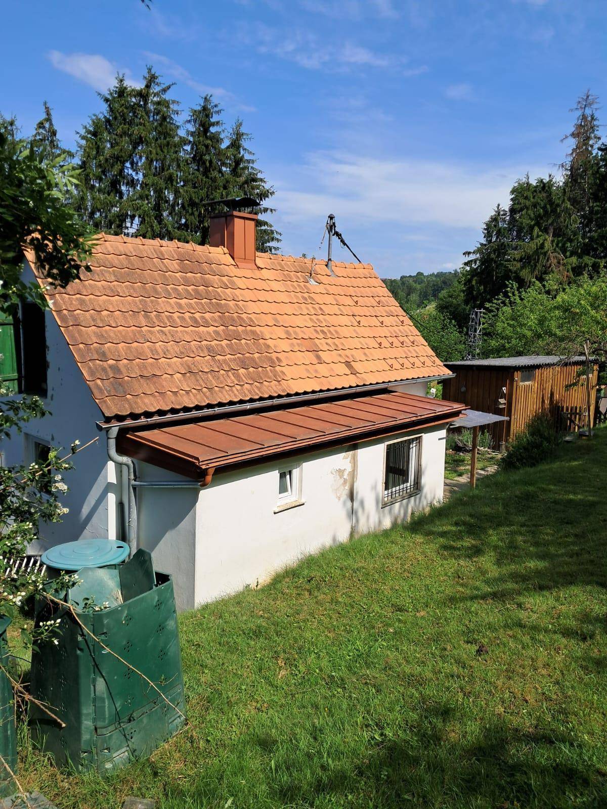 Kleine Liegenschaft im grünen - Ansicht 6