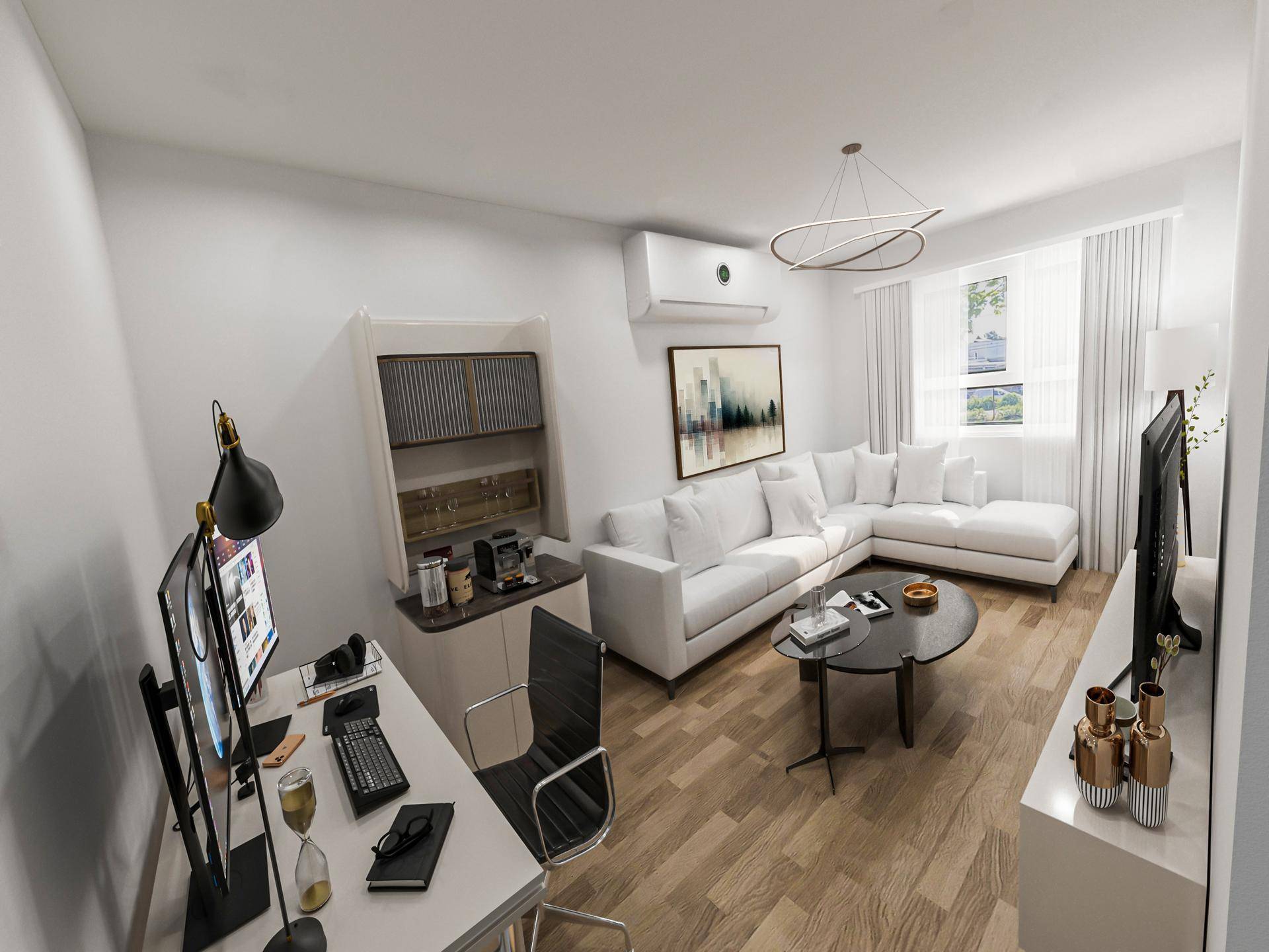 Gemütliches Wohnzimmer mit Schreibtischbereich, weißem Sofa, Holzboden und Klimaanlage.