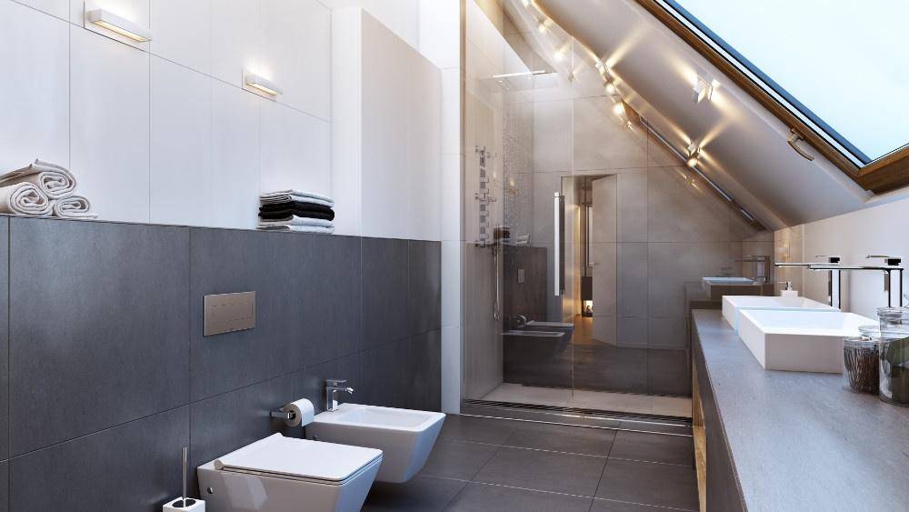Modernes Badezimmer im Dachgeschoss mit begehbarer Dusche, Doppelwaschbecken und Dachfenster.