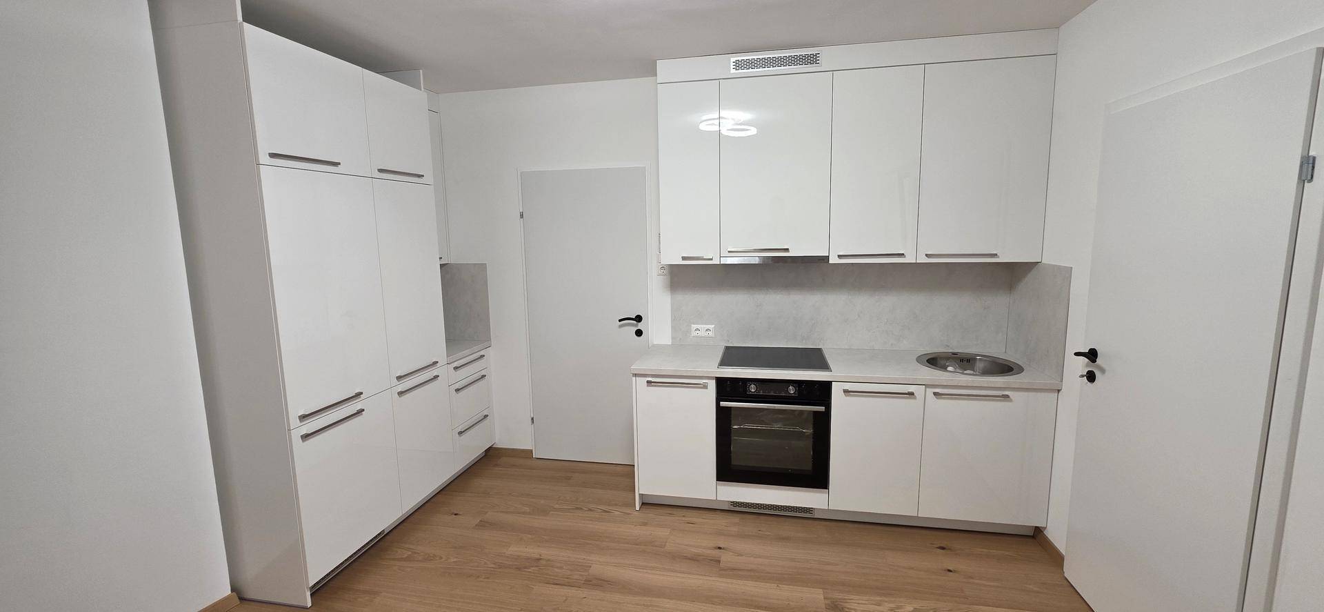 Modern, fully renovated 2-room apartment with balcony in 1060 Vienna (Webgasse) - Private Rental (No Commission) - Ansicht 5