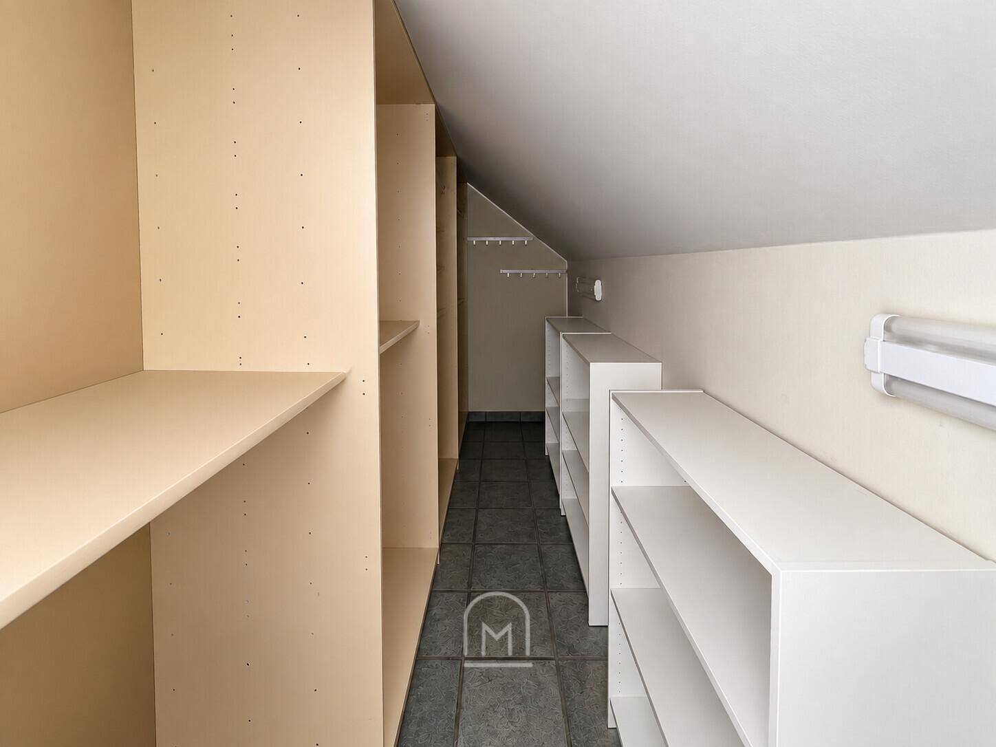 Wandschrank