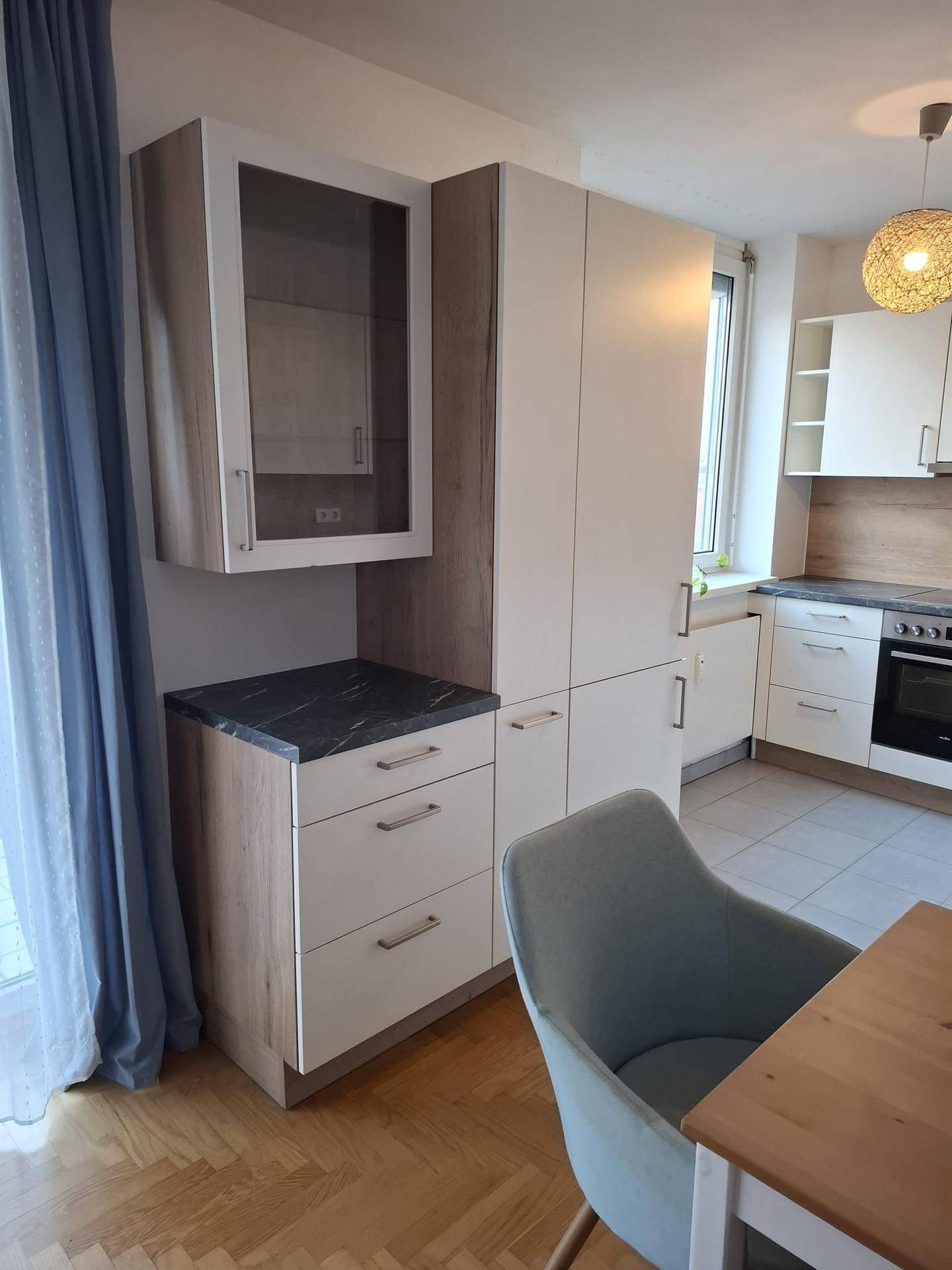 Helle 2-Zimmer-Wohnung mit Balkon in grünem, ruhigem Innenhof | 3. Stock mit Lift | Privat | Keine Maklerprovision - Ansicht 2