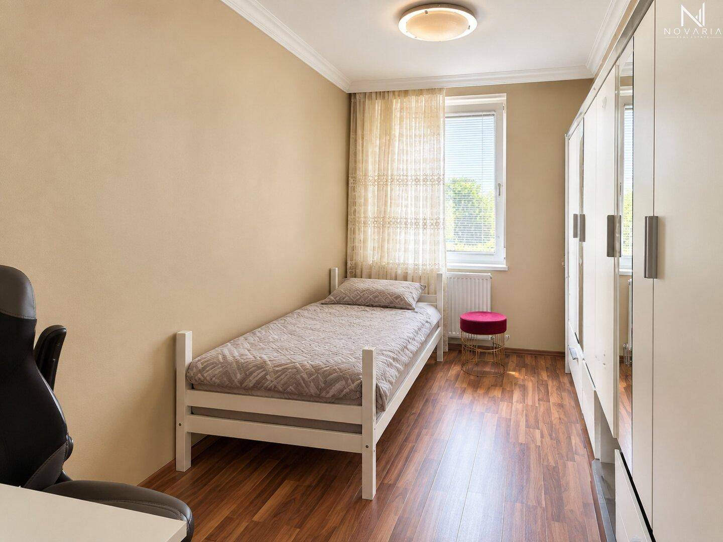 Schlafzimmer 2