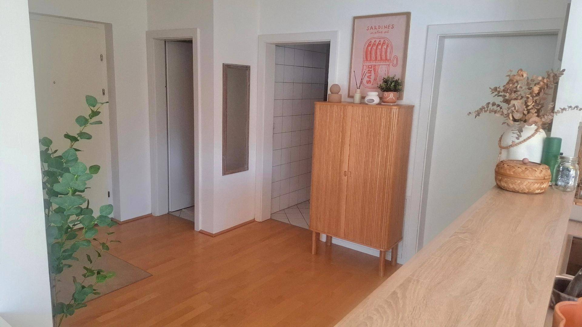 Provisionsfreie, helle 3-Zimmer-Wohnung mit Terrasse, Balkon &amp; Tiefgaragenabstellplatz - Widok 2