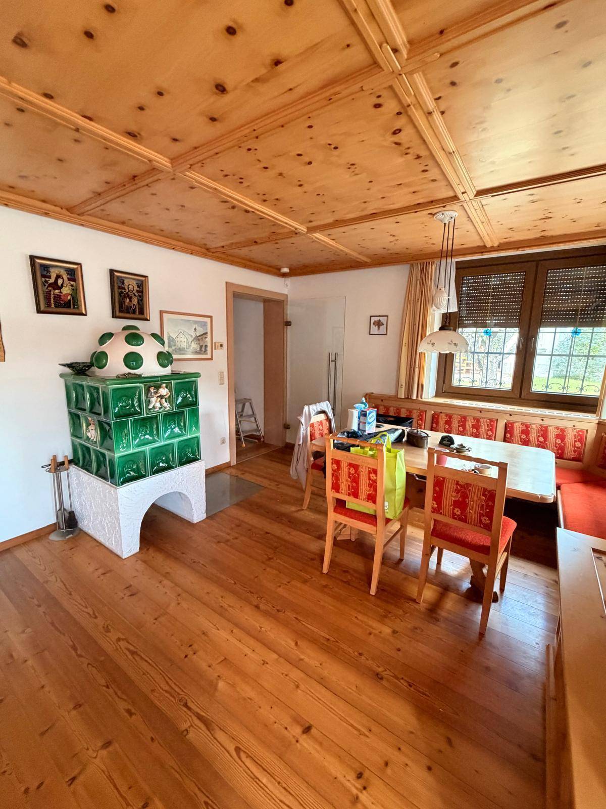 Einfamilienhaus mit Pool und Garage in Edelstal - Ansicht 3