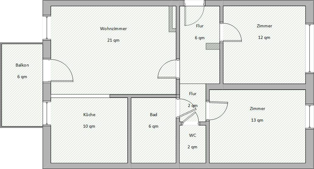 Grundriss der Wohnung mit Wohnzimmer, Küche, Bad, WC und drei weiteren Zimmern sowie Balkon.