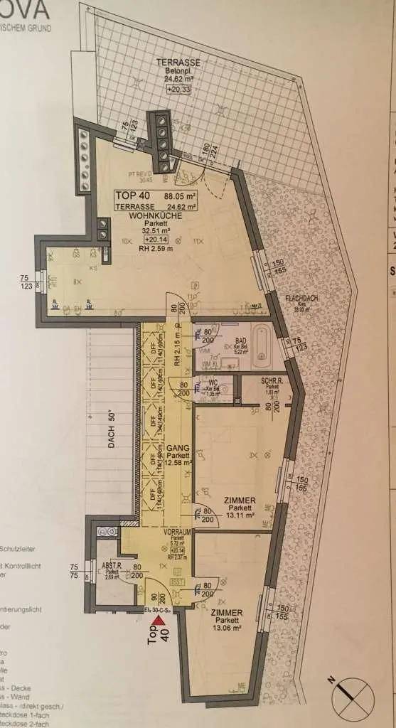 Detaillierter Grundriss einer Wohnung mit zwei Schlafzimmern, Wohnküche und großer Terrasse.