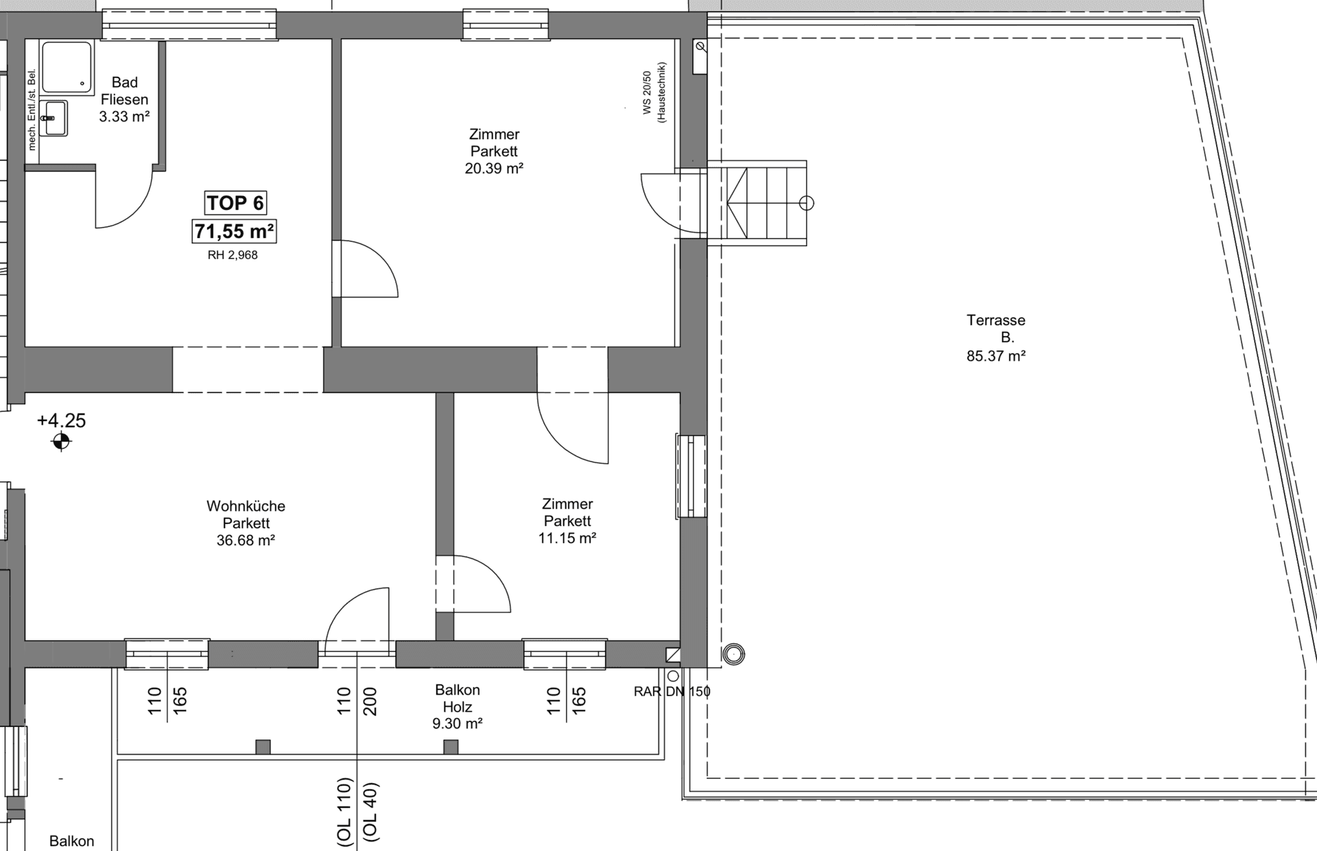 Grundriss der Wohnung Top 6 mit Wohnküche, Zimmern, Bad, Balkon und großer Terrasse.