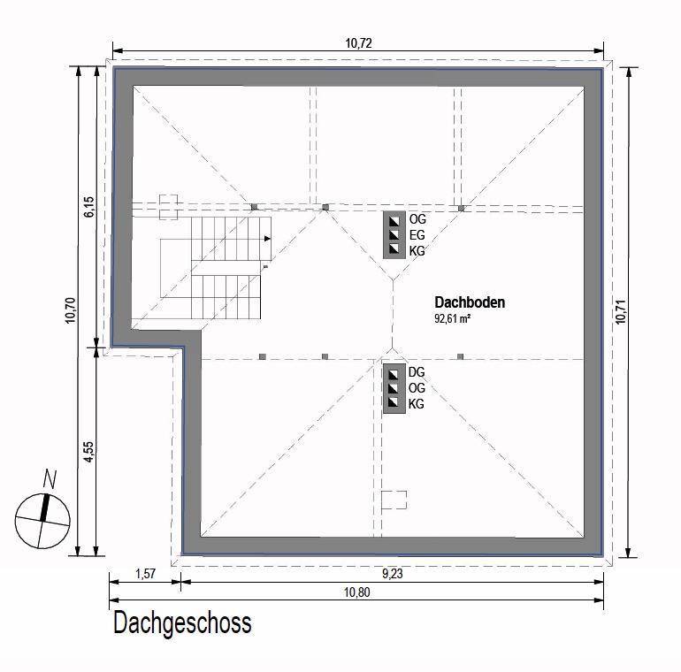 Grundriss des Dachgeschosses mit großem Dachbodenbereich und Dachschrägen.