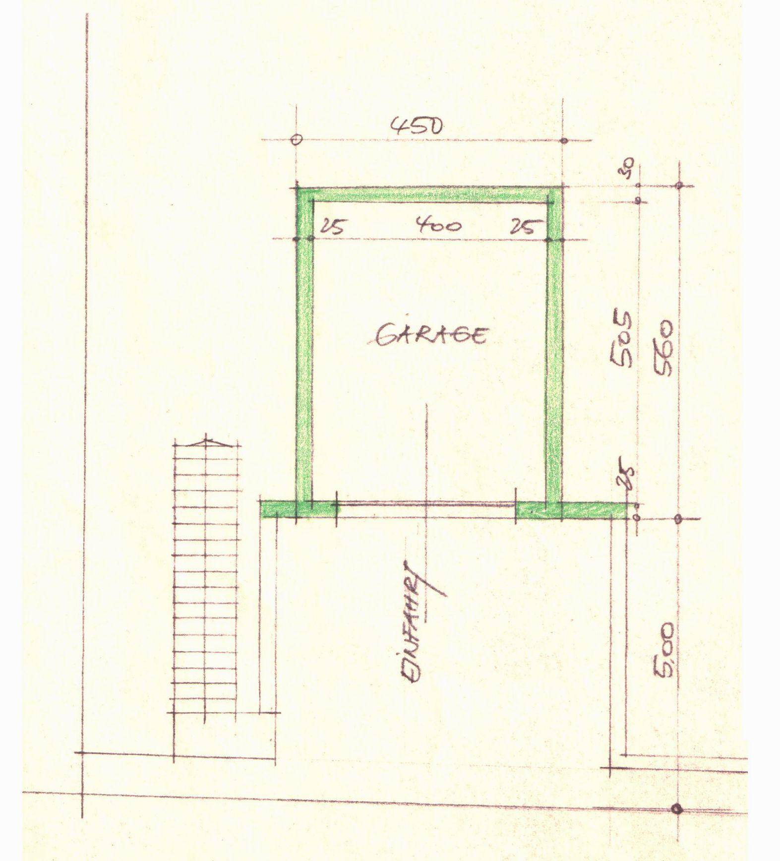 Grundrissplan einer Garage mit zugehöriger Einfahrt und Abmessungen des Stellplatzes.