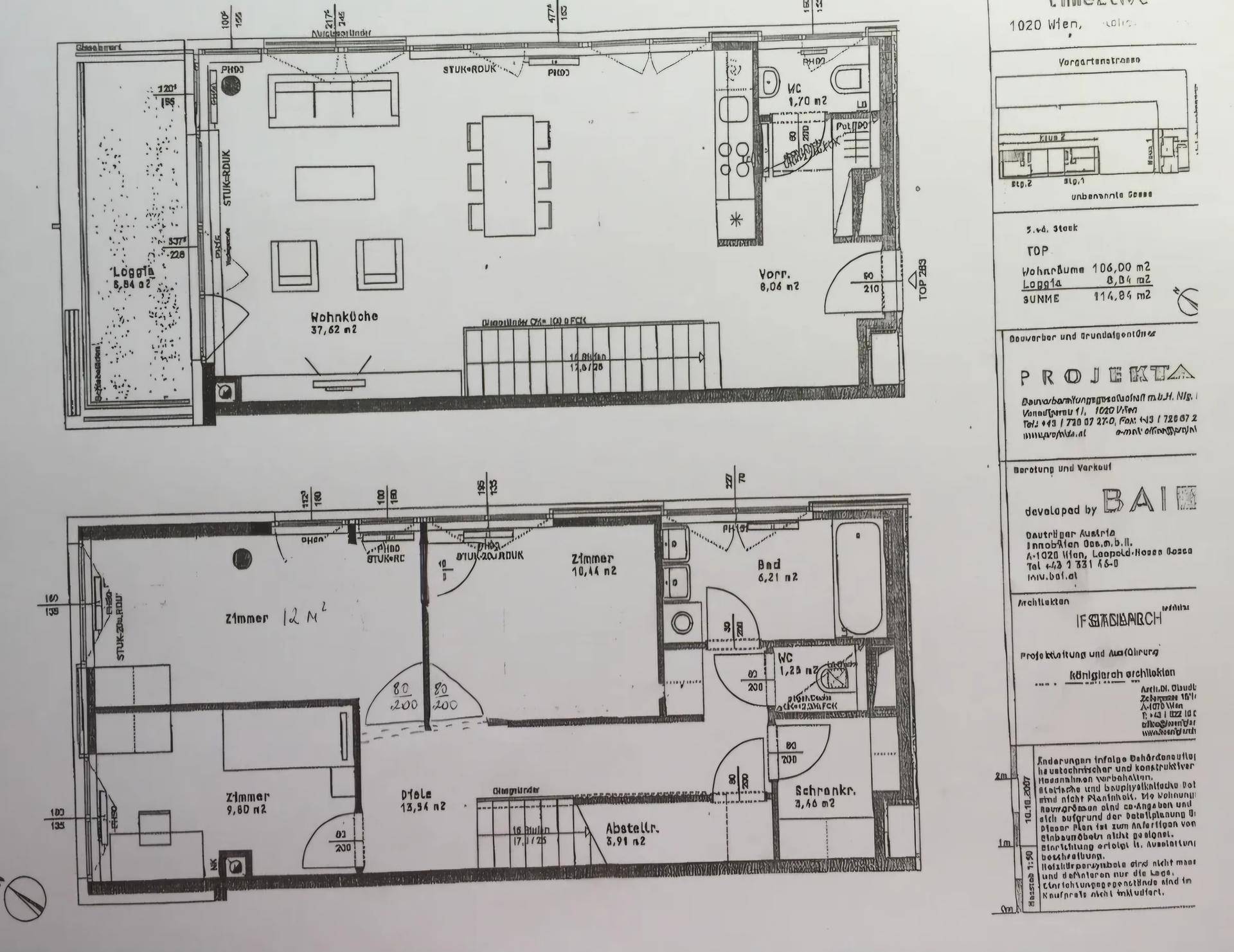 Detaillierter Grundriss einer Maisonette-Wohnung mit Loggia und mehreren Zimmern.